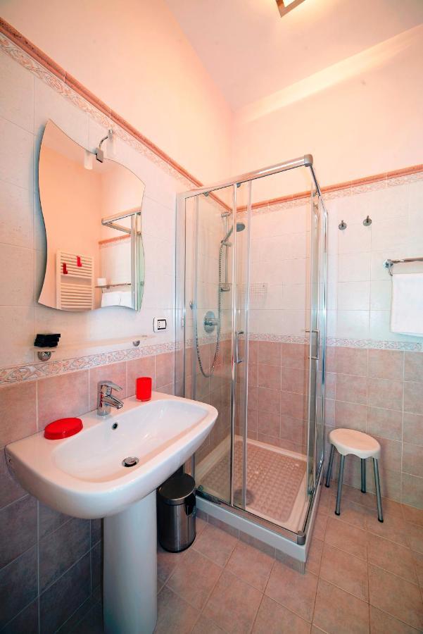 Bed and Breakfast Le Rondini Neapol Zewnętrze zdjęcie