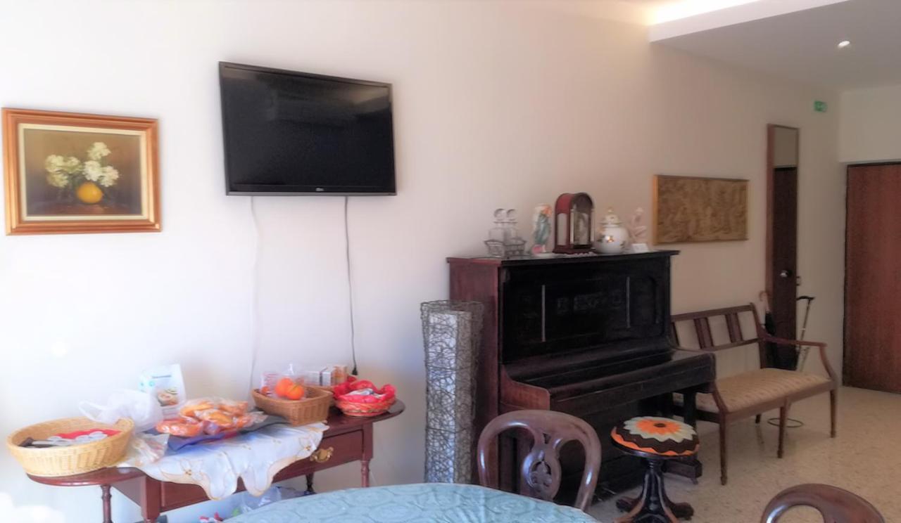 Bed and Breakfast Le Rondini Neapol Zewnętrze zdjęcie