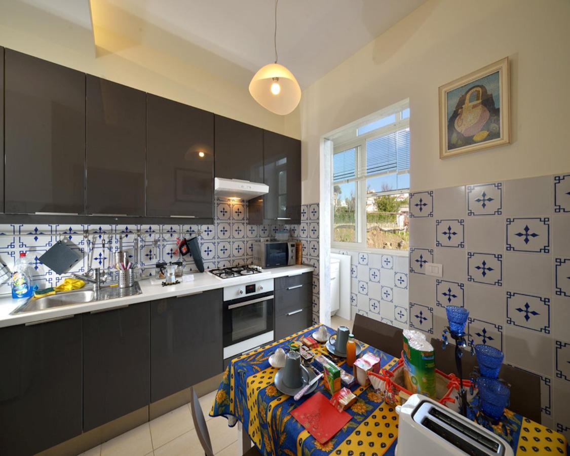 Bed and Breakfast Le Rondini Neapol Zewnętrze zdjęcie